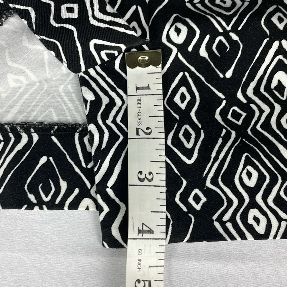 Chico’s Black and White Skirt Chico”s Size 00 Equivalent to XS - Picture 10 of 12